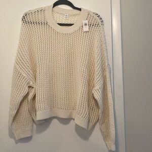Old Navy Mesh Knit Sweater, New with tags

See pictures for measurements.